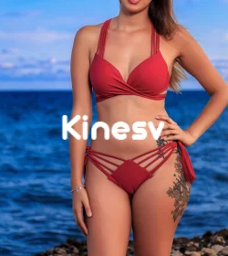 Helen recien llegada para compla...